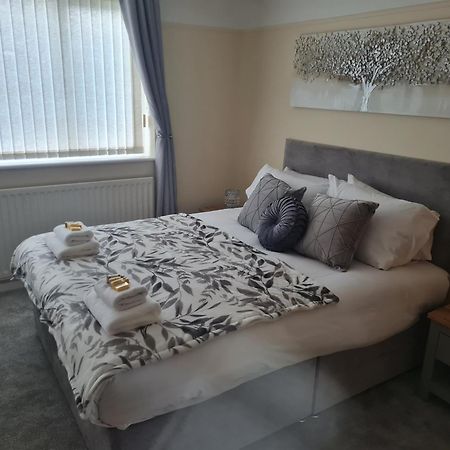 5Bed House Wirral Near Liverpool Chester Экстерьер фото